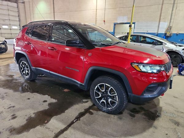 2025 JEEP COMPASS TRAILHAWK 4X4