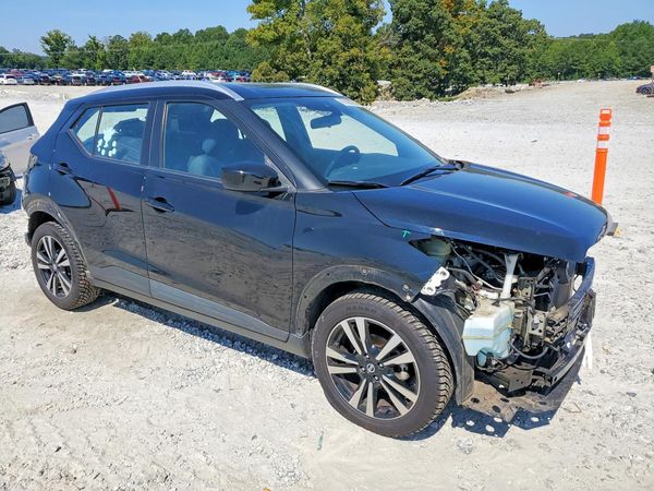 2020 NISSAN KICKS