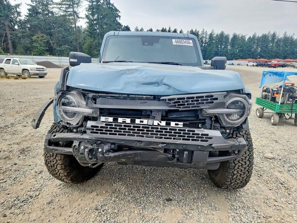 2022 FORD BRONCO