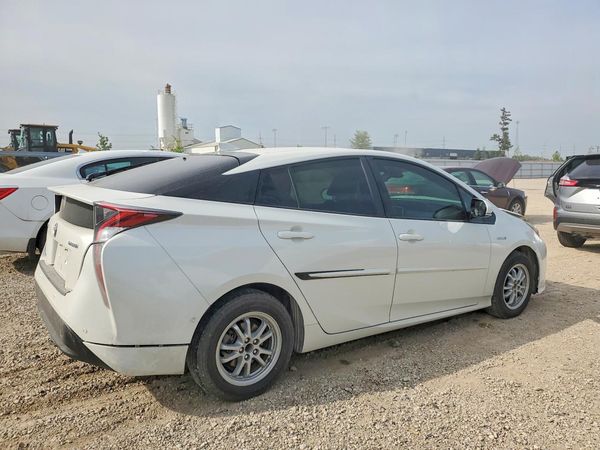 2018 TOYOTA PRIUS