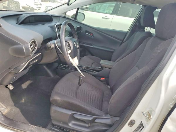 2018 TOYOTA PRIUS