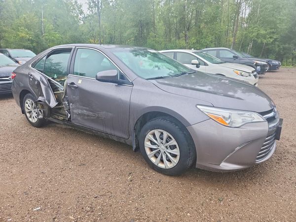 2016 TOYOTA CAMRY
