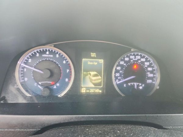 2016 TOYOTA CAMRY