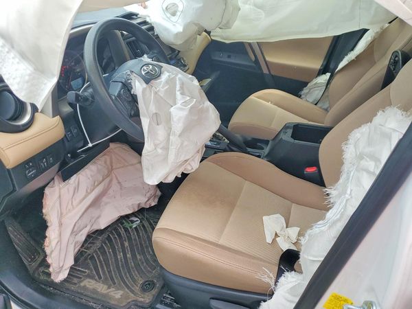 2015 TOYOTA RAV4 XLE (M Grade)