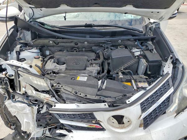 2015 TOYOTA RAV4 XLE (M Grade)
