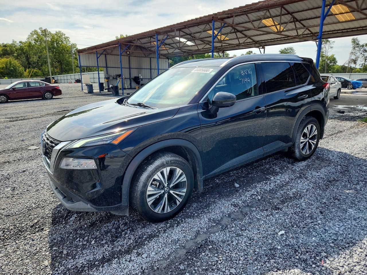 2021 NISSAN ROGUE SV — Front 3/4