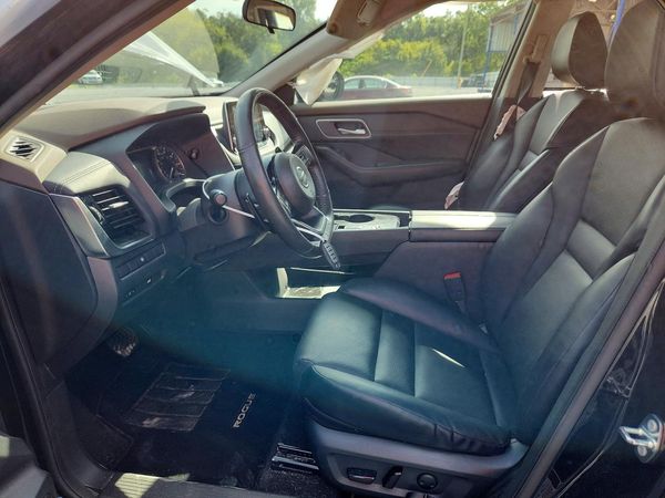 2021 NISSAN ROGUE SV — DENT