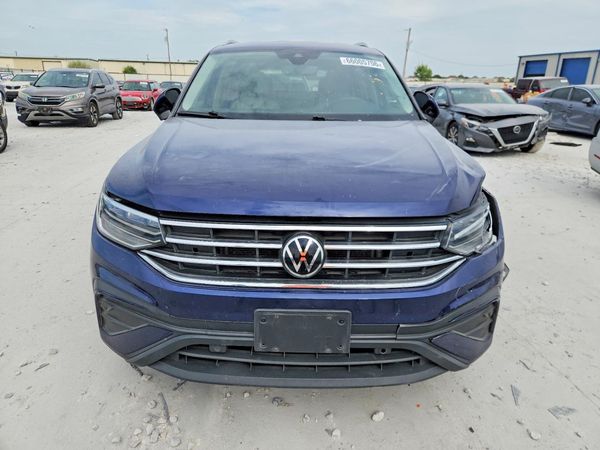 2022 VOLKSWAGEN TIGUAN SE