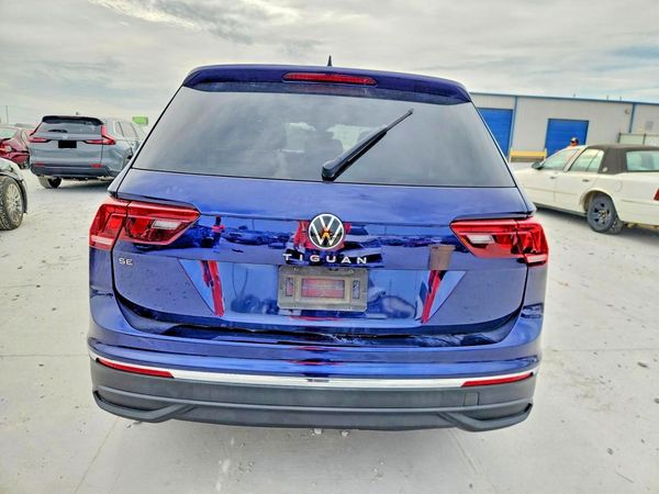 2022 VOLKSWAGEN TIGUAN SE