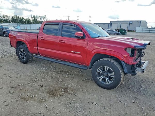 2017 TOYOTA TACOMA