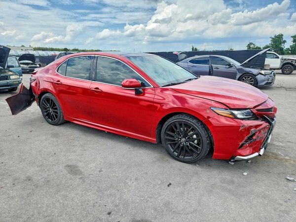 2022 TOYOTA CAMRY