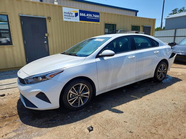 2024 KIA FORTE — DSFA — Front 3/4