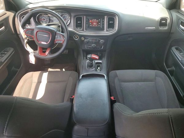 2017 DODGE CHARGER SE