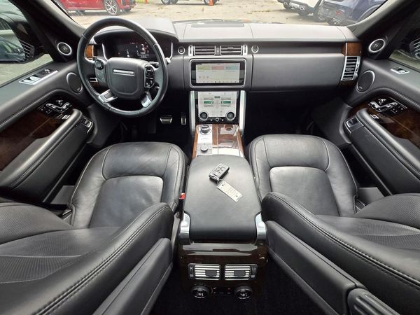 2021 LAND ROVER RANGE ROVER HSE Westminster Edition