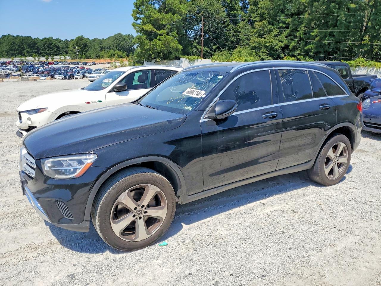2020 MERCEDES-BENZ GLC-CLASS GLC300 — Front 3/4