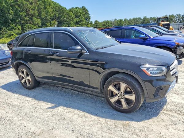2020 MERCEDES-BENZ GLC-CLASS GLC300 — Passenger 3/4