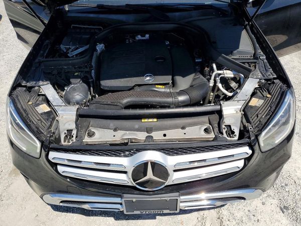 2020 MERCEDES-BENZ GLC-CLASS GLC300 — Engine bay