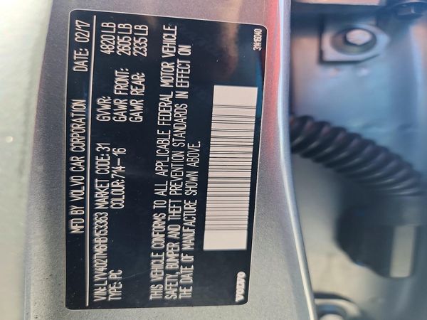 2017 VOLVO S60