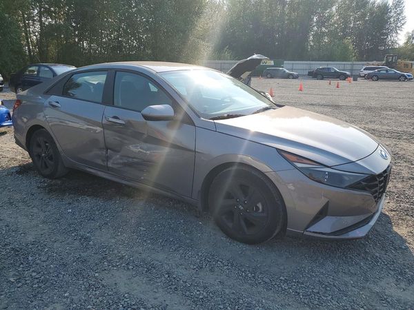 2022 HYUNDAI ELANTRA