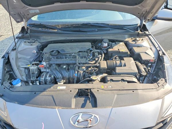 2022 HYUNDAI ELANTRA