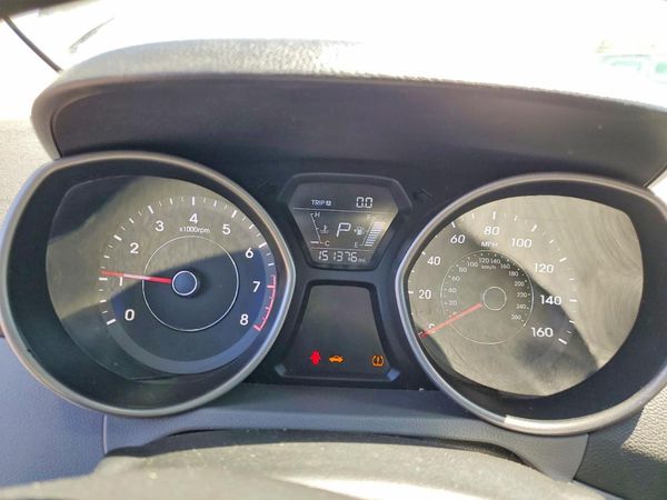 2014 HYUNDAI ELANTRA