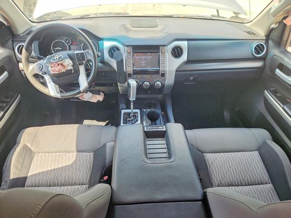 2016 TOYOTA TUNDRA SR5