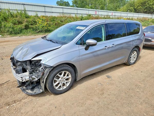 2017 CHRYSLER PACIFICA LX