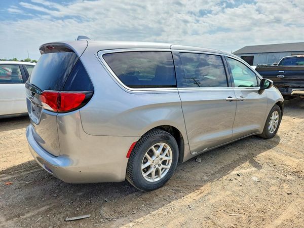 2017 CHRYSLER PACIFICA LX