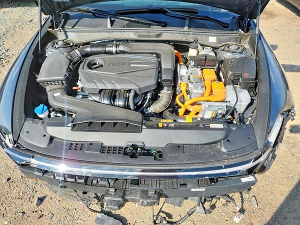 2026 HYUNDAI SONATA Blue — Engine bay