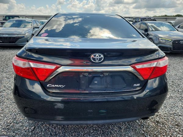 2015 TOYOTA CAMRY