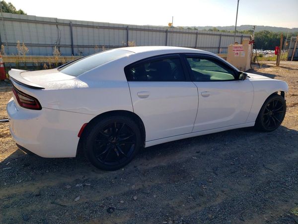 2016 DODGE CHARGER SE