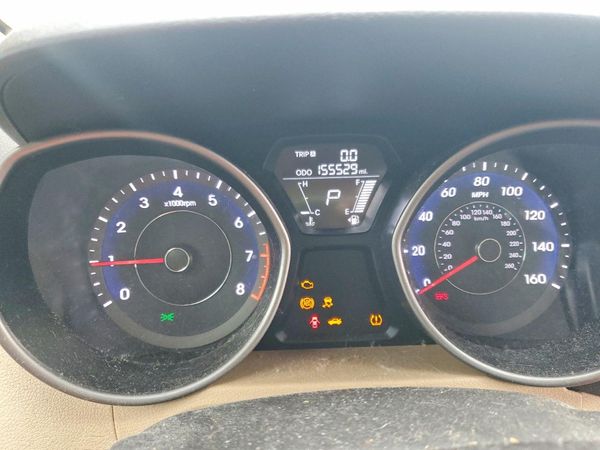 2013 HYUNDAI ELANTRA
