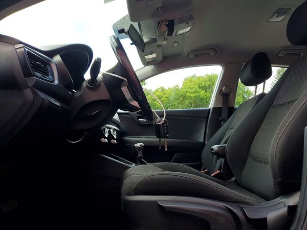 2021 KIA RIO LX, S