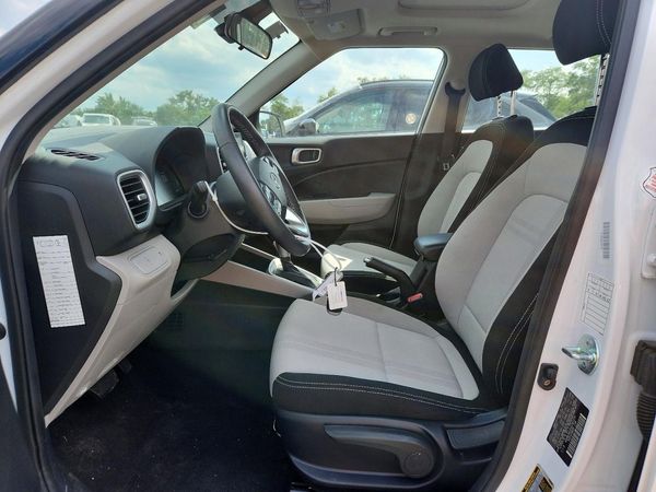 2025 HYUNDAI VENUE SEL, Limited