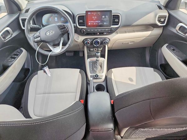 2025 HYUNDAI VENUE SEL, Limited