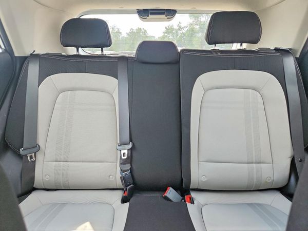 2025 HYUNDAI VENUE SEL, Limited