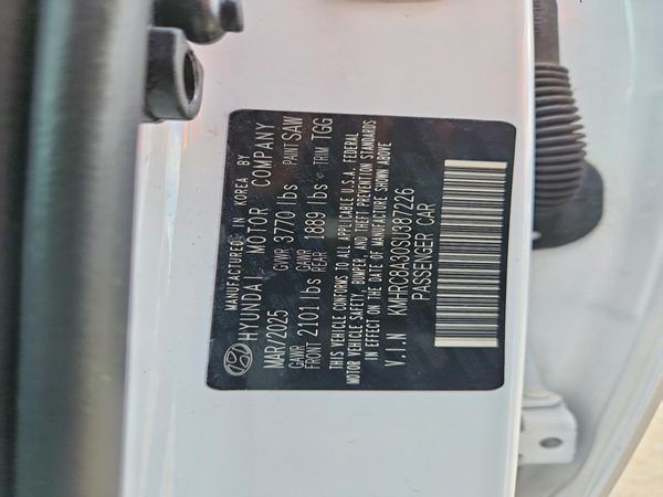 2025 HYUNDAI VENUE SEL, Limited