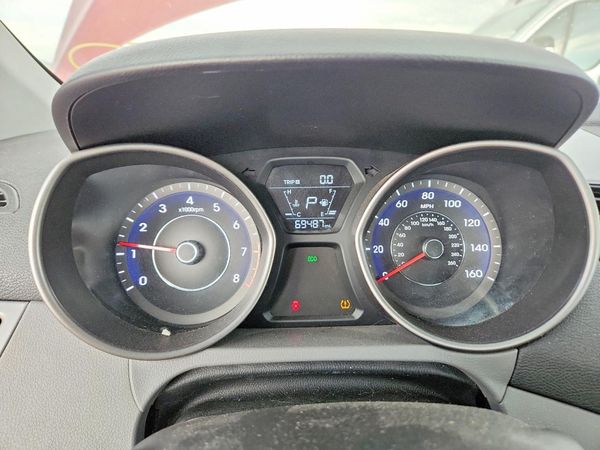 2016 HYUNDAI ELANTRA