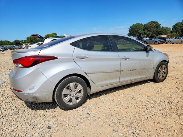 2016 HYUNDAI ELANTRA