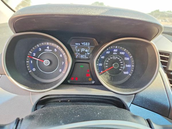 2016 HYUNDAI ELANTRA