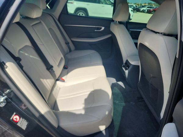 2022 HYUNDAI SONATA Limited
