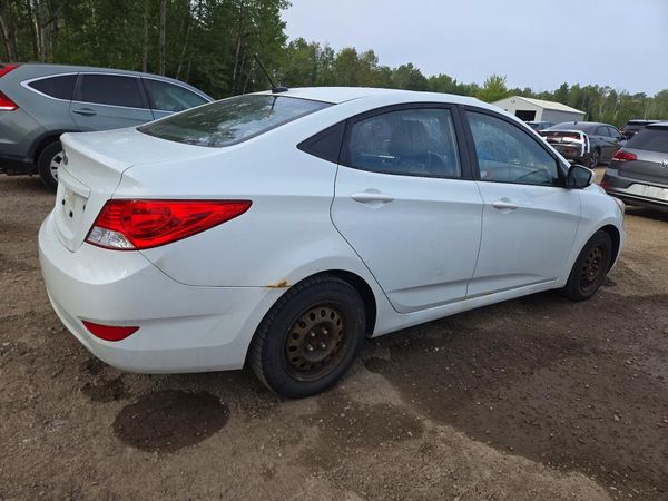 2013 HYUNDAI ACCENT GLS, GS