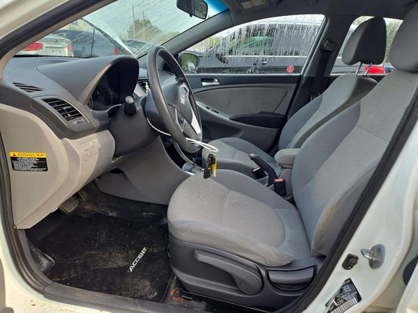 2013 HYUNDAI ACCENT GLS, GS