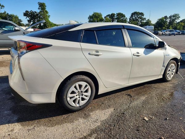2016 TOYOTA PRIUS One/Two