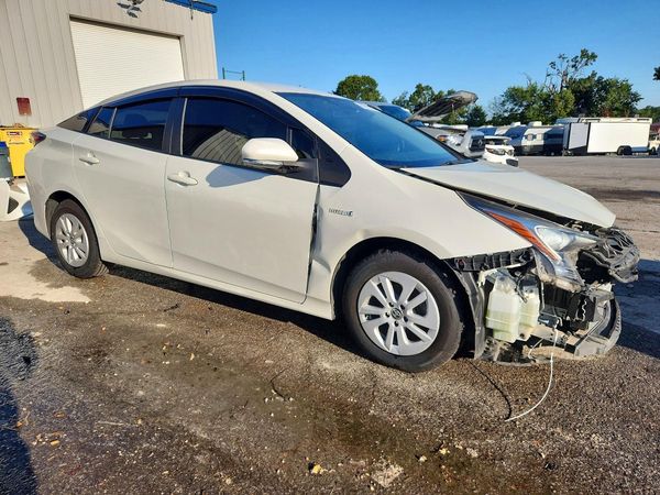 2016 TOYOTA PRIUS One/Two