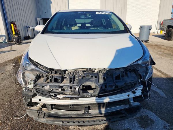 2016 TOYOTA PRIUS One/Two