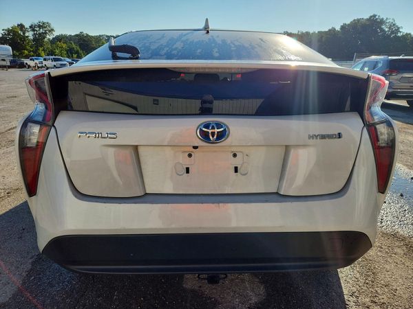 2016 TOYOTA PRIUS One/Two