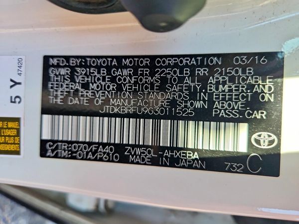 2016 TOYOTA PRIUS One/Two