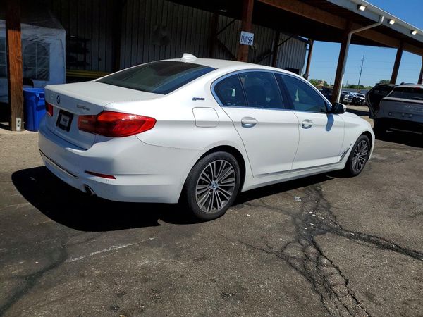 2019 BMW 530XE