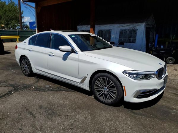 2019 BMW 530XE